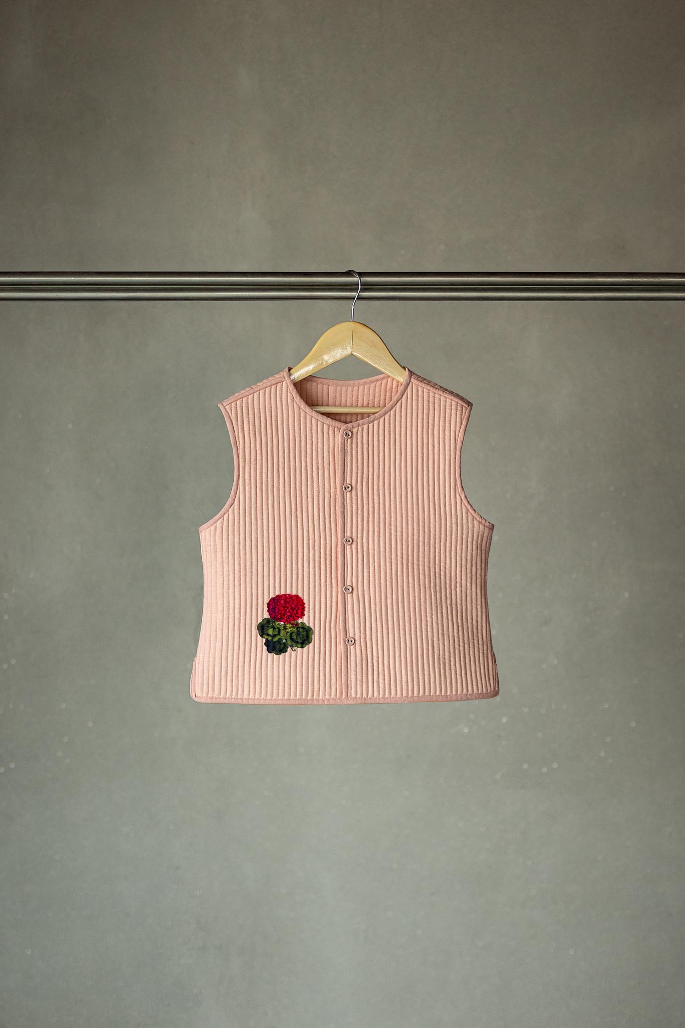 Gulab quilted bandi