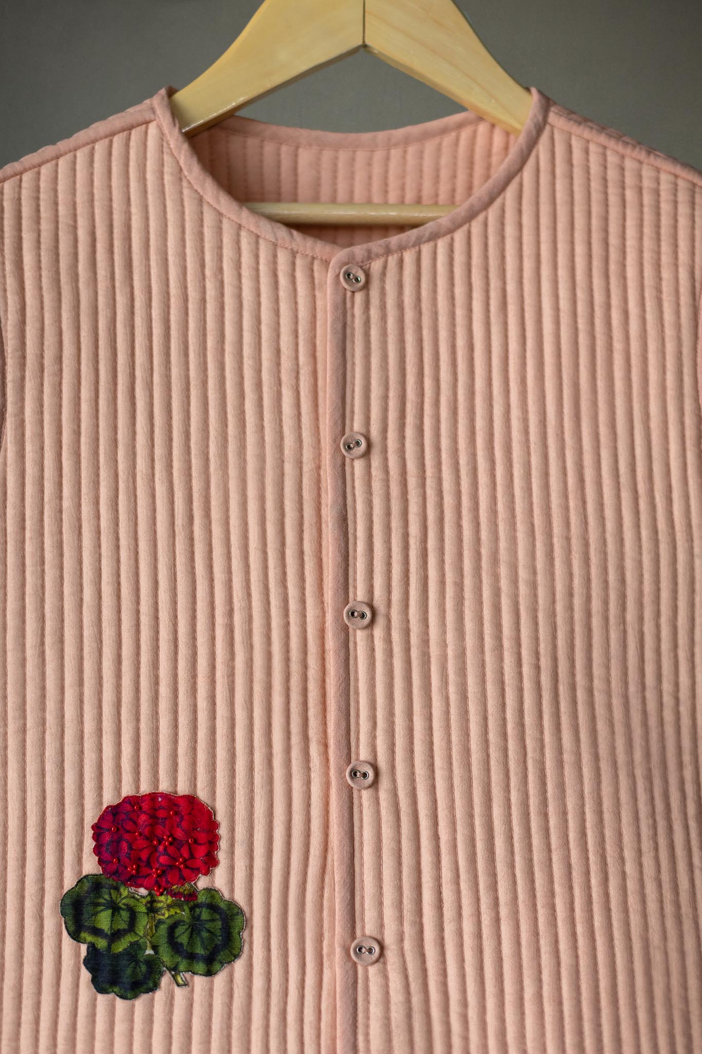 Gulab quilted bandi