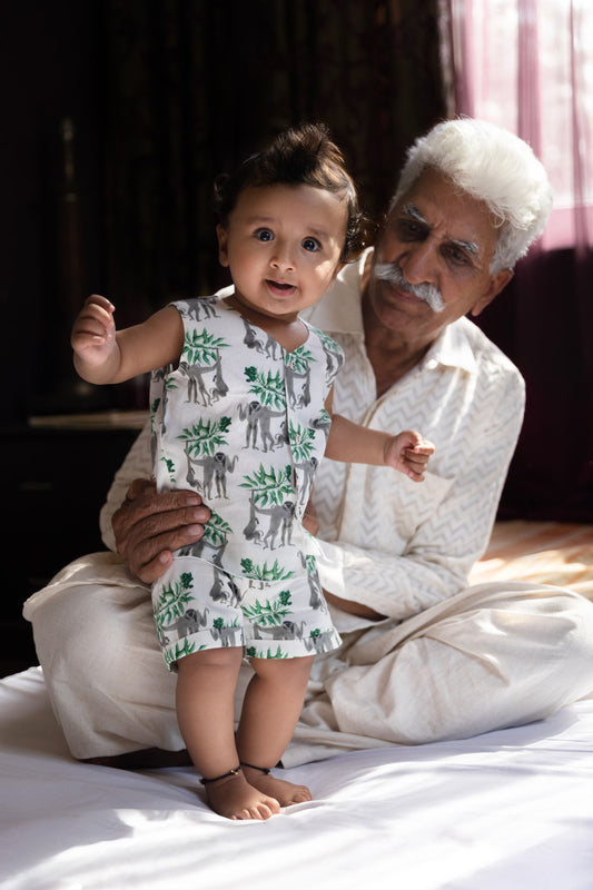 Shararti Bandar Vest and shorts set