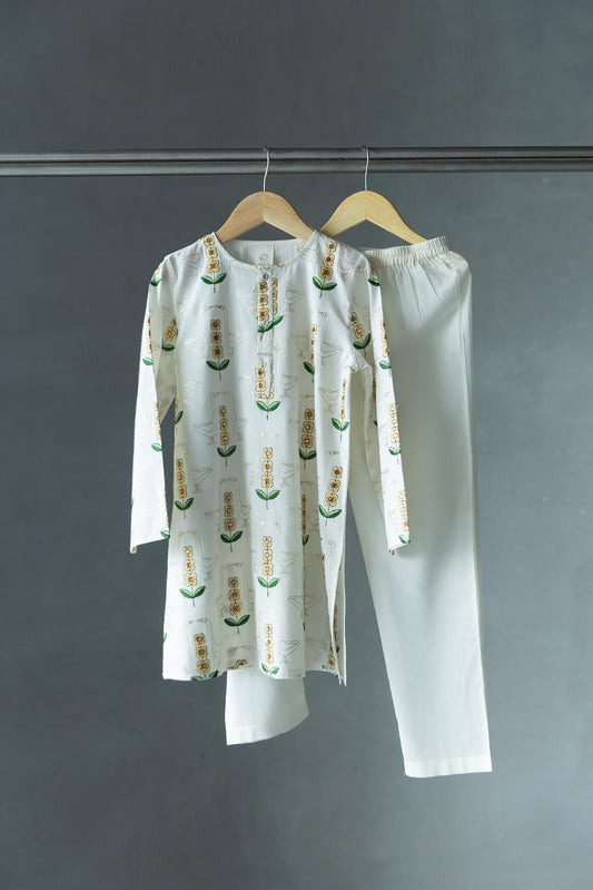 Pitonia Ivory Kurta Pyjama set